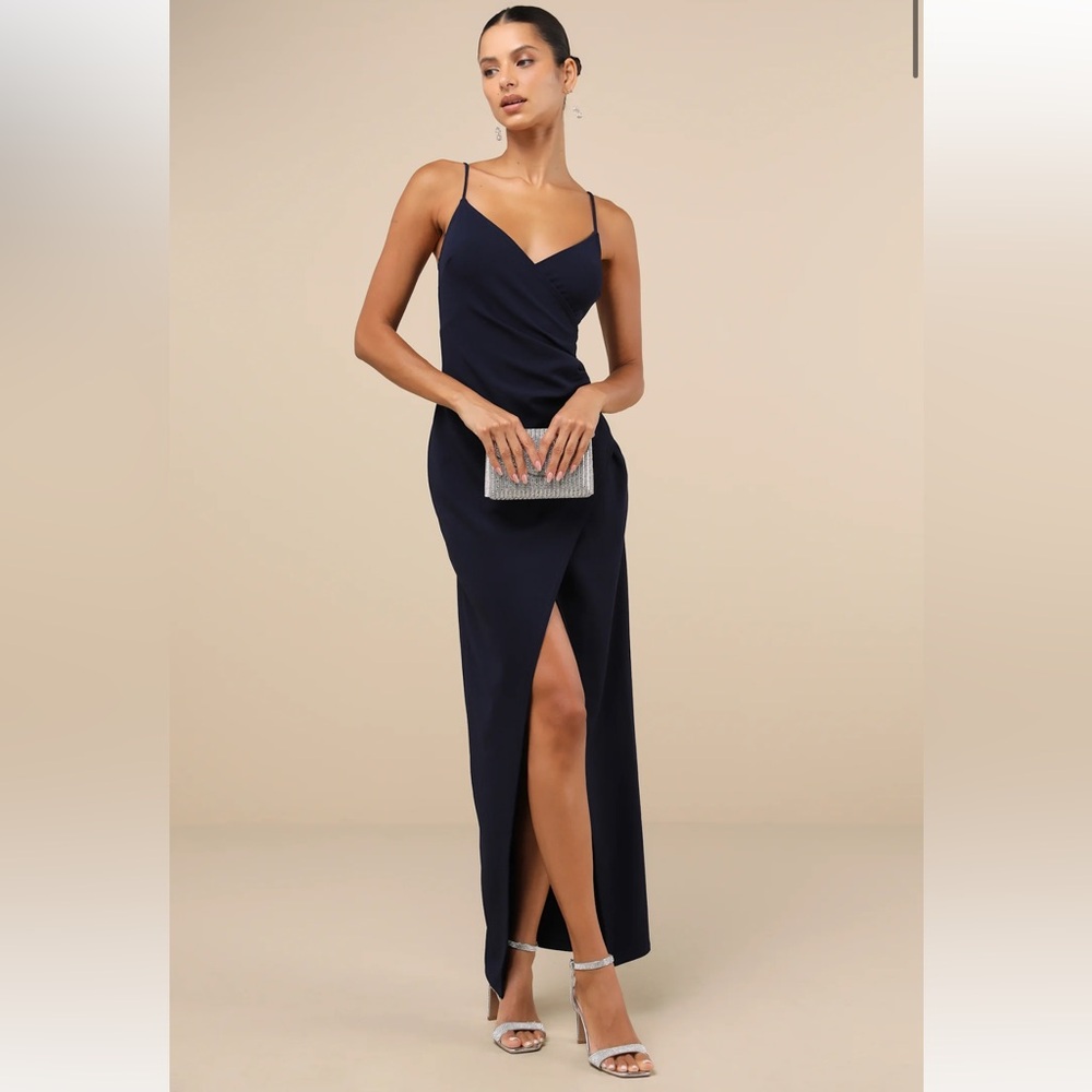 Lulu’s navy maxi formal dress size medium